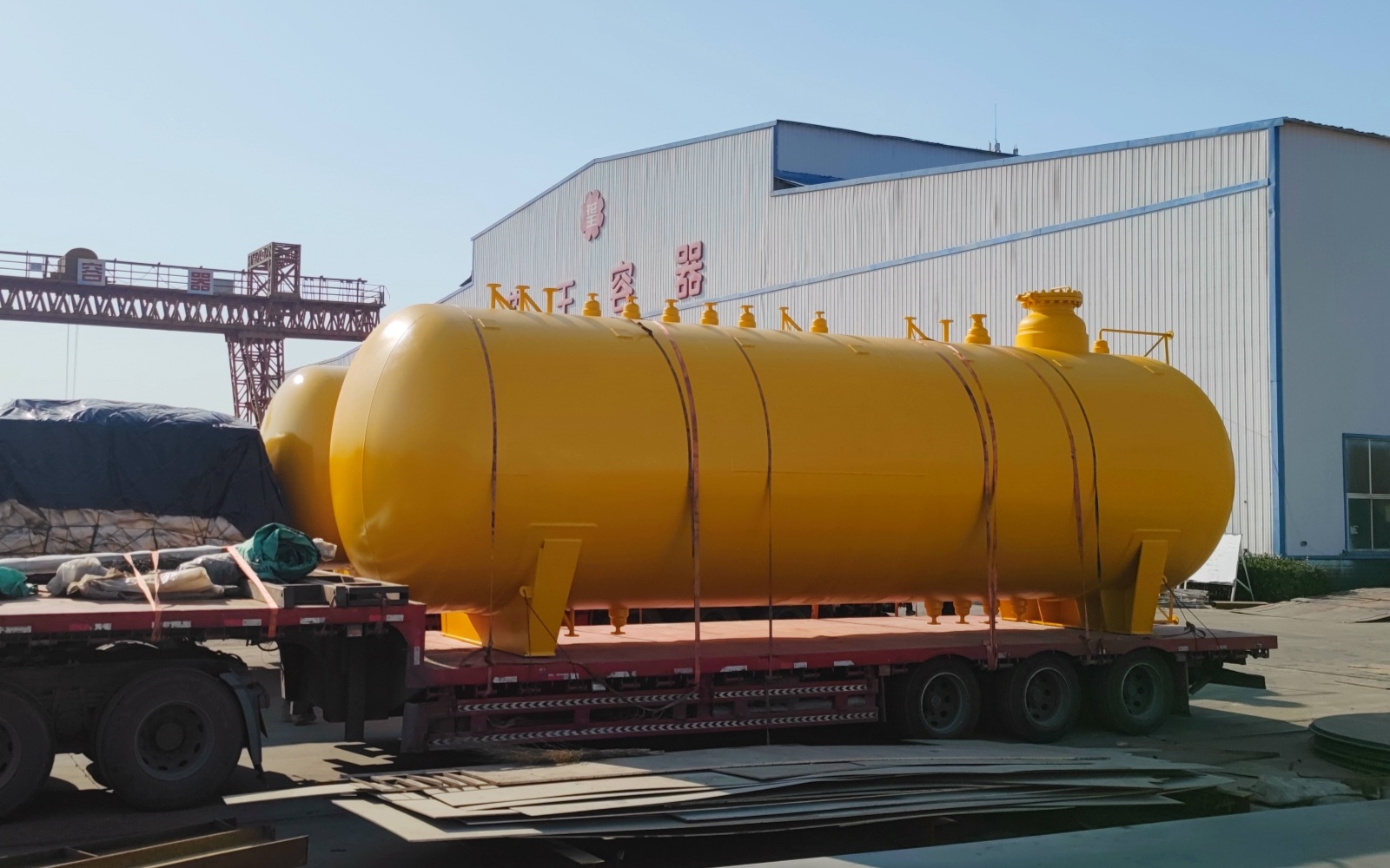 儲罐容器_壓力容器_低溫儲罐_菏澤花王壓力容器